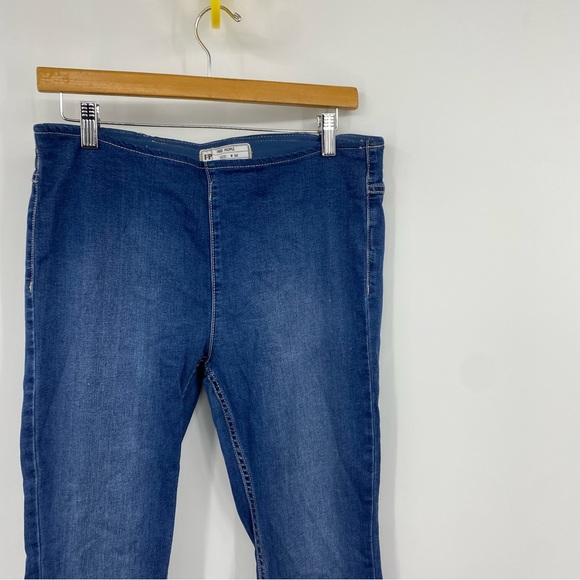 Free People Penny Pull On Flare Jeans Bell Bottoms in Rich Blue Denim 30 - Picture 3 of 12